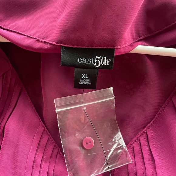 East 5th Fuchsia Pleated Blouse - Picture 5 of 5